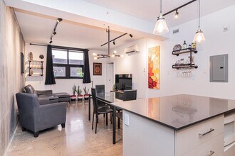 730 Rose-De-Lima Rue in Montréal, QC - Building Photo - Building Photo