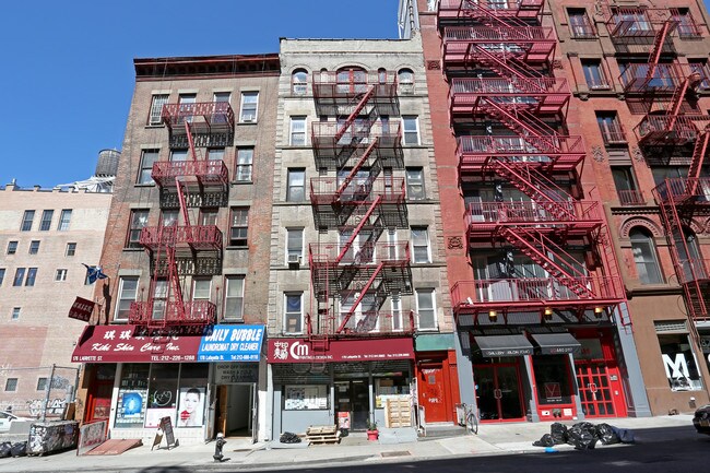 178 Lafayette St in New York, NY - Building Photo - Building Photo