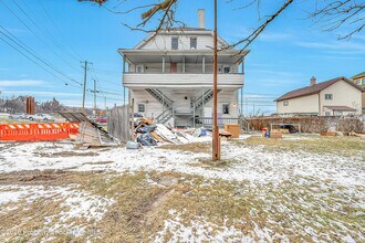 8 Green Ridge St in Scranton, PA - Building Photo - Building Photo