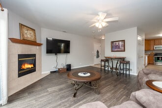 532 Lake St in Antioch, IL - Building Photo - Building Photo