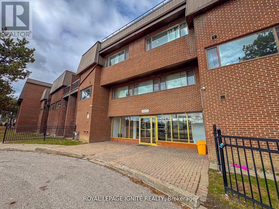 3455 Morning Star Dr in Mississauga, ON - Building Photo
