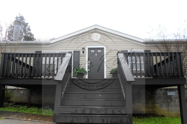 property at 2717 Pine Ridge Dr