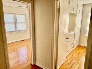 604 N Kentucky Ave in DeLand, FL - Foto de edificio - Building Photo