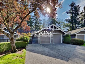 3632 255th Ln SE in Issaquah, WA - Building Photo