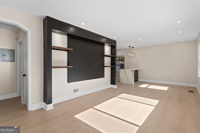 1766 Flintwood Dr SE in Atlanta, GA - Foto de edificio - Building Photo