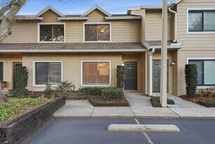 307 Sandlewood Trail in Winter Park, FL - Building Photo