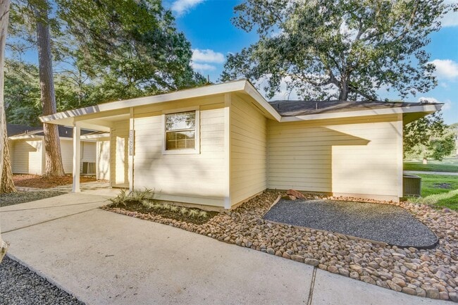3491 Balboa Cir in Montgomery, TX - Building Photo - Building Photo