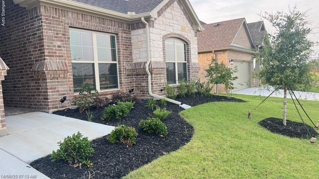 212 Navajo Trail in Alvarado, TX - Building Photo - Building Photo