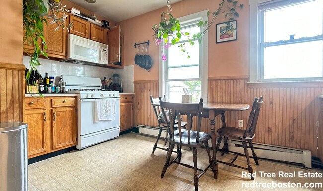 3 Holman St, Unit 2 in Boston, MA - Building Photo - Building Photo