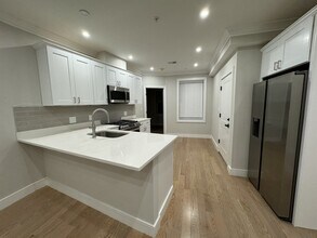 317 Allston St, Unit 3 in Boston, MA - Building Photo - Building Photo