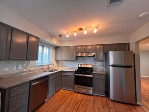 2309 Peach Ct in Pearland, TX - Building Photo - Building Photo