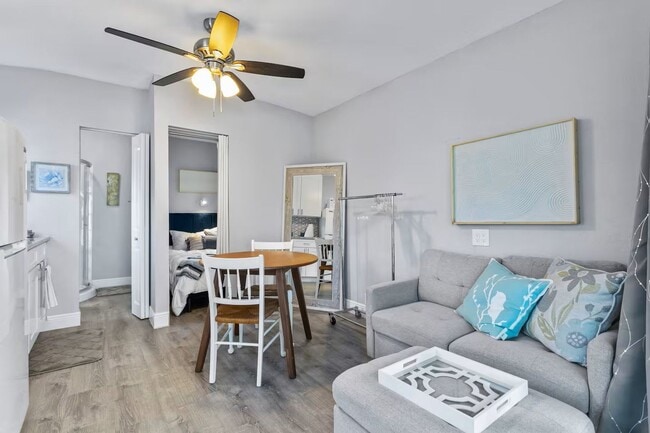 5408 5th Ave N in St. Petersburg, FL - Foto de edificio - Building Photo