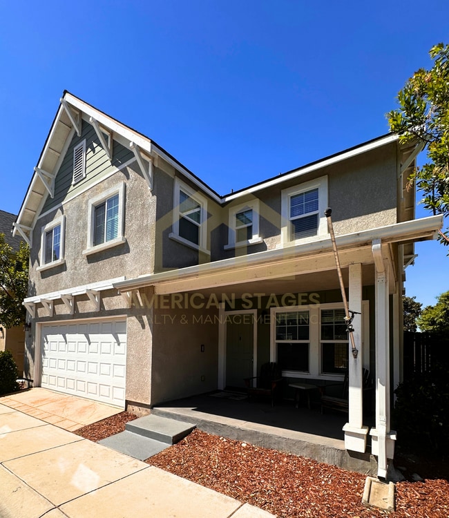 property at 1441 Crown Cir