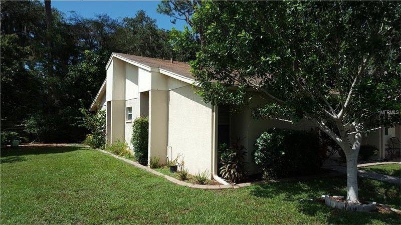 2650 Woodgate Ln in Sarasota, FL - Building Photo