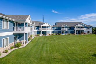 Marina View Apartments in Sturgeon Bay, WI - Foto de edificio - Building Photo