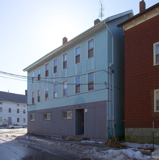 223 Morgan St in Fall River, MA - Foto de edificio - Building Photo