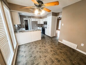 166 E Lawnwood Dr in Collierville, TN - Building Photo - Building Photo