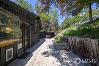8555 Top of the World Cir in Cottonwood Heights, UT - Building Photo - Building Photo