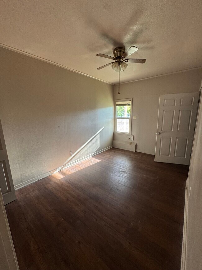 2379 Highland Ave, Unit 4D in Abilene, TX - Building Photo - Building Photo