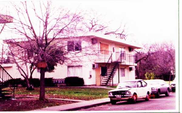 470-491 Acacia in Vacaville, CA - Building Photo