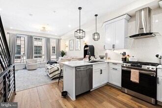 2426 Innovator Way, Unit B in Philadelphia, PA - Building Photo - Building Photo
