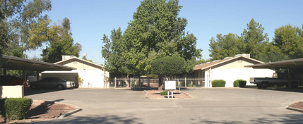 102 West 9th Place Apartments in Mesa, AZ - Building Photo - Building Photo