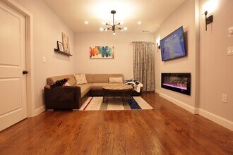 291 Main St in Everett, MA - Building Photo - Building Photo