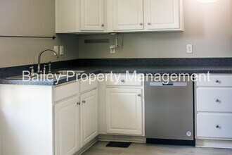 1916 S Preston St in Louisville, KY - Building Photo - Building Photo