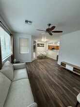 1886 E Don Carlos Ave in Tempe, AZ - Foto de edificio - Building Photo