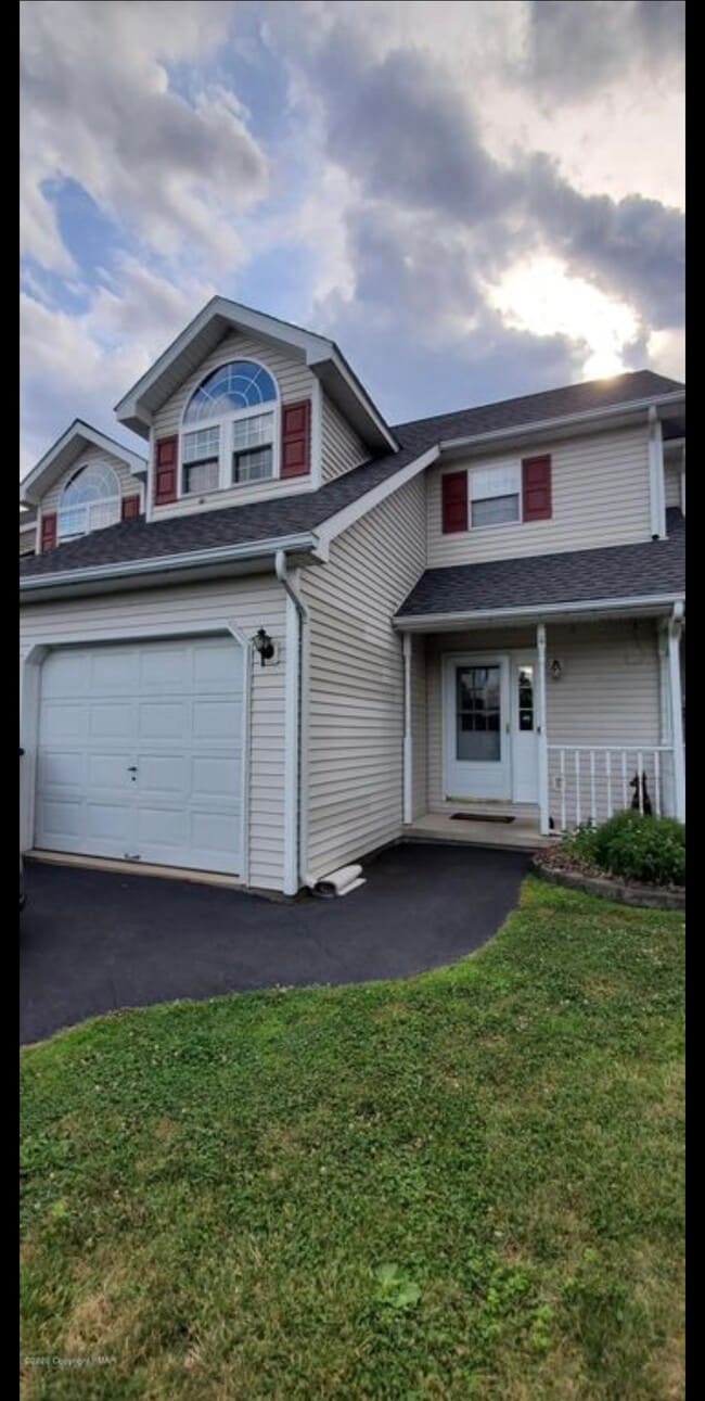 property at 645 Country Acres Ct