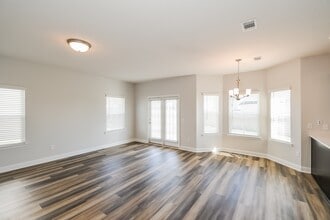 834 Marne Blvd in Hinesville, GA - Building Photo - Building Photo