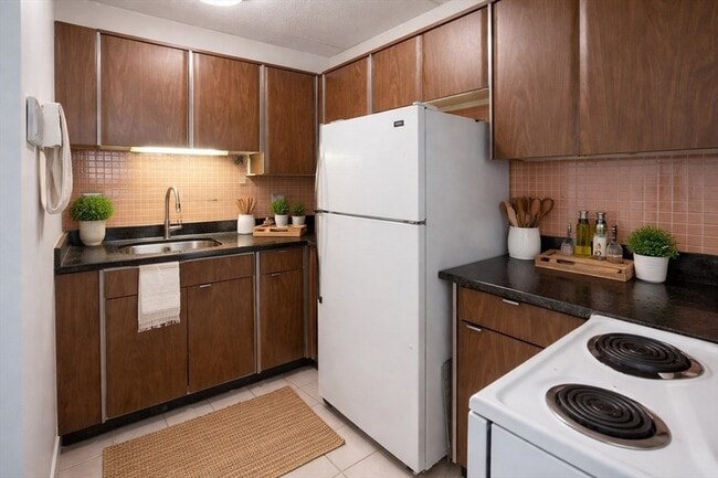 200 Swanton St, Unit 635 in Winchester, MA - Building Photo - Building Photo