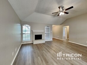 815 Witherspoon Ct in Cedar Hill, TX - Building Photo - Building Photo