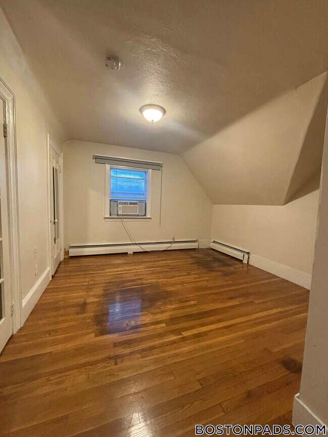 186 Western Ave, Unit 2