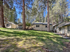 Pioneer Court in Nevada City, CA - Building Photo - Building Photo