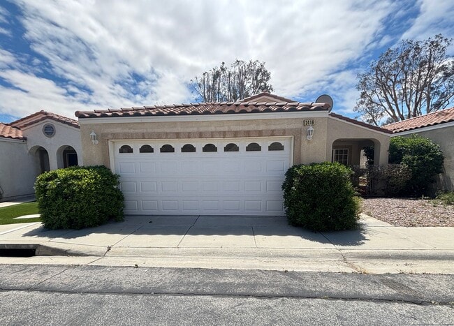 2416 W Valley Vista in Rosamond, CA - Building Photo - Building Photo