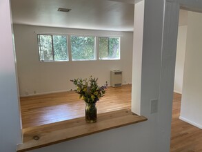 2716 Stanfield Dr in Topanga, CA - Building Photo - Building Photo