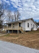 802 E Church St in Greeneville, TN - Building Photo