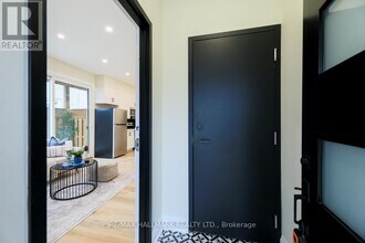 6 Luttrell Ave in Toronto, ON - Building Photo - Building Photo