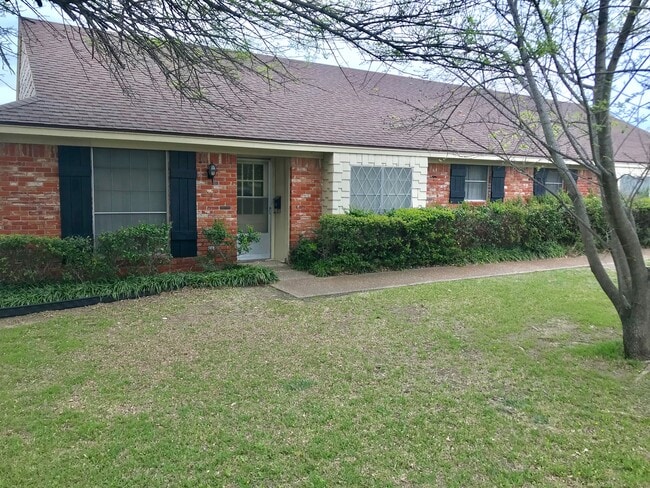 property at 6621 Dunn Dr