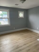 19726 90th Ave, Unit 2 FL in Hollis, NY - Building Photo - Building Photo