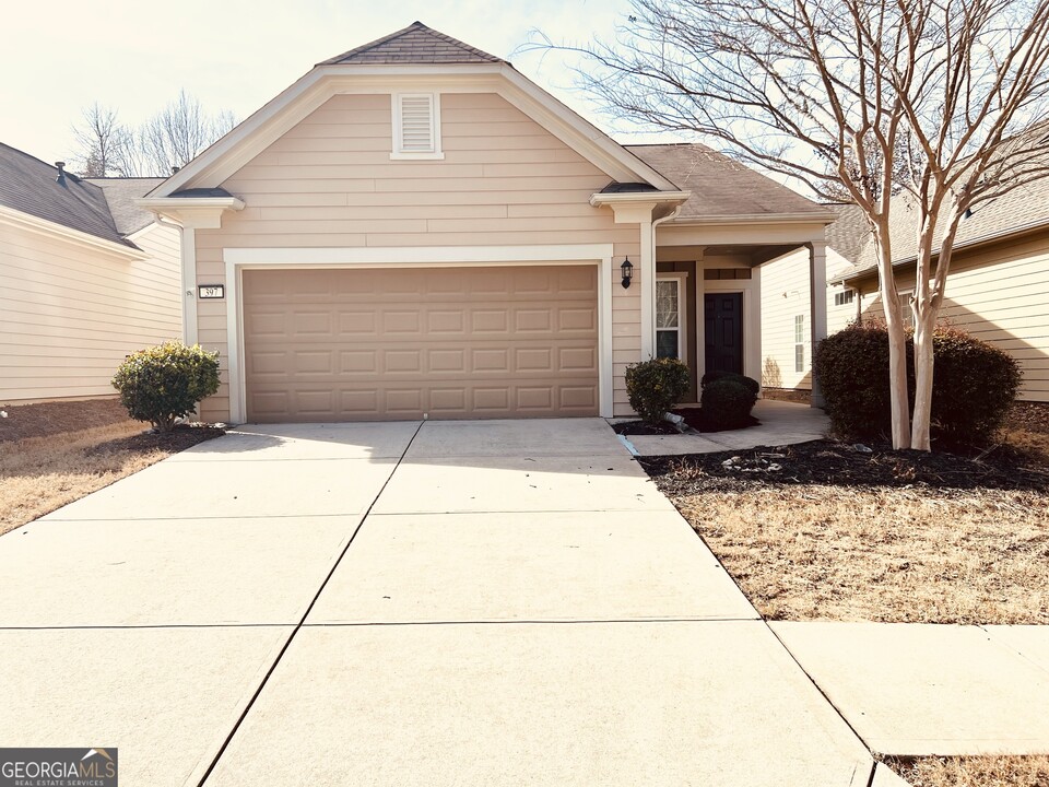397 Sandy Springs Dr in Griffin, GA - Building Photo