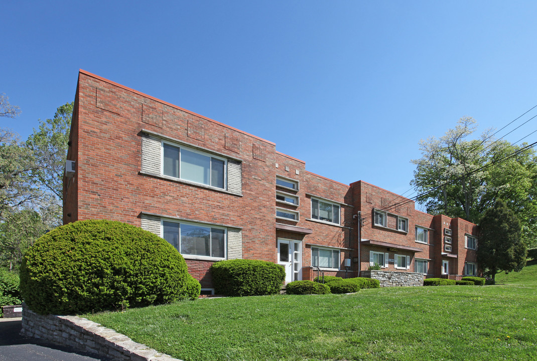 1394 Crotty Ct in Cincinnati, OH - Foto de edificio