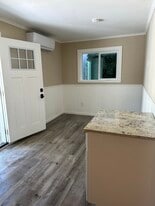 119 Commercial St in Cloverdale, CA - Building Photo