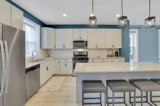 1242 N Grant Ave in Columbus, OH - Building Photo - Building Photo