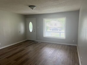 3 Bedroom Ranch in Indianapolis, IN - Building Photo - Building Photo