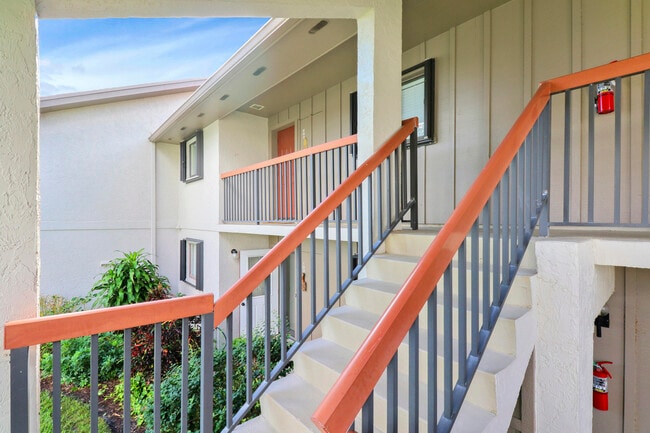 1600 NE Dixie Hwy in Jensen Beach, FL - Building Photo - Building Photo