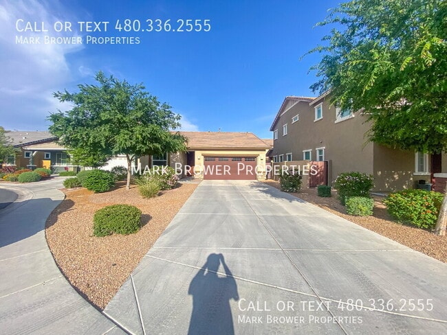 property at 115 S Bermuda Cir