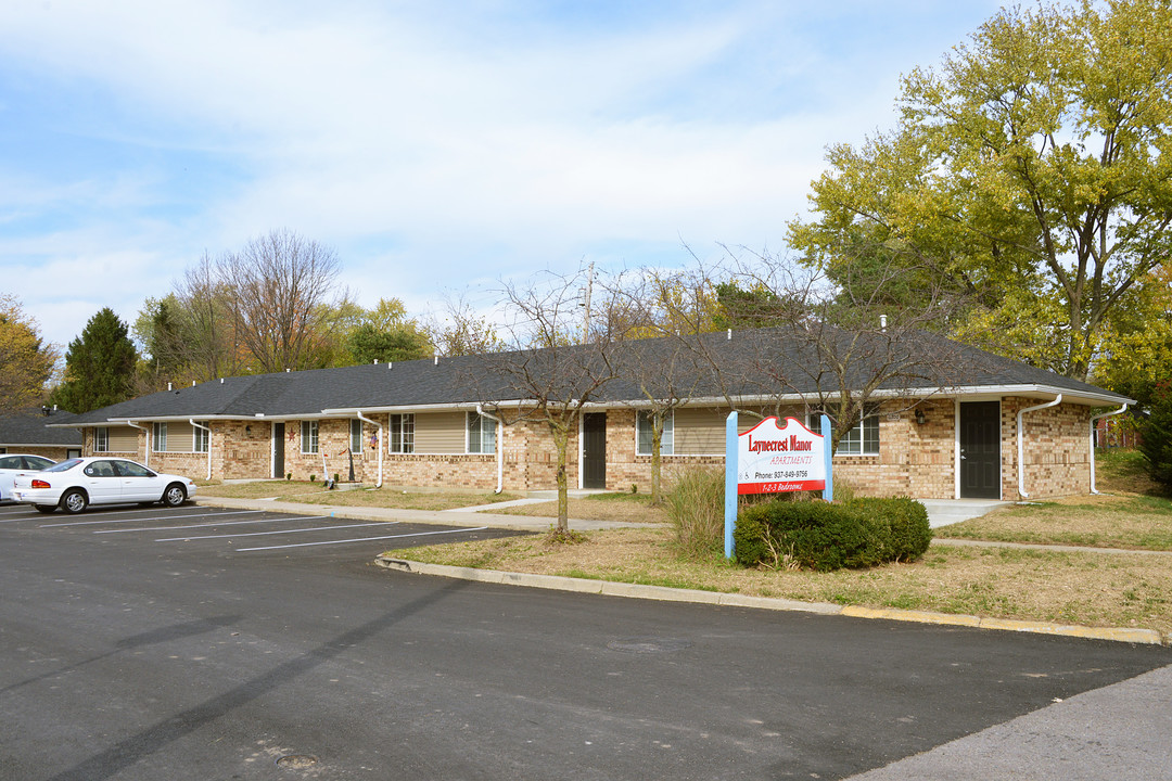 Laynecrest Manor Apartments in Medway, OH - Building Photo