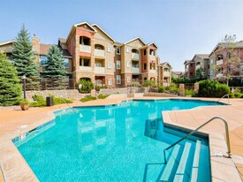Bella Springs in Colorado Springs, CO - Building Photo